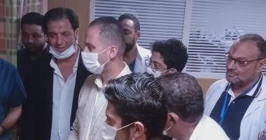 نائب وزير الصحة يتفقد مستشفى العلمين ويشيد بانتظام الفرق الطبية