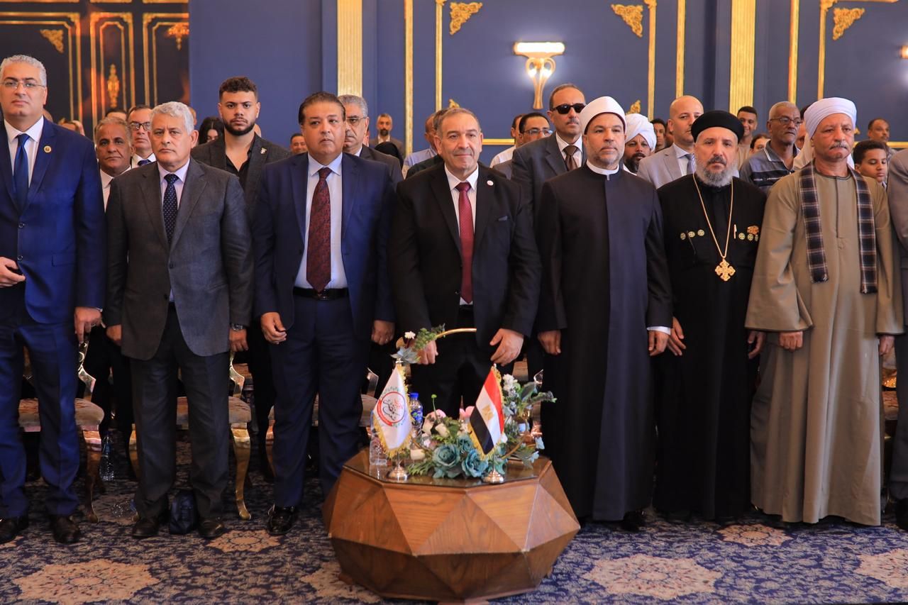 حزب شعب مصر: 30 يونيو جاءت في توقيت حاسم والرئيس السيسي أثبت شجاعته