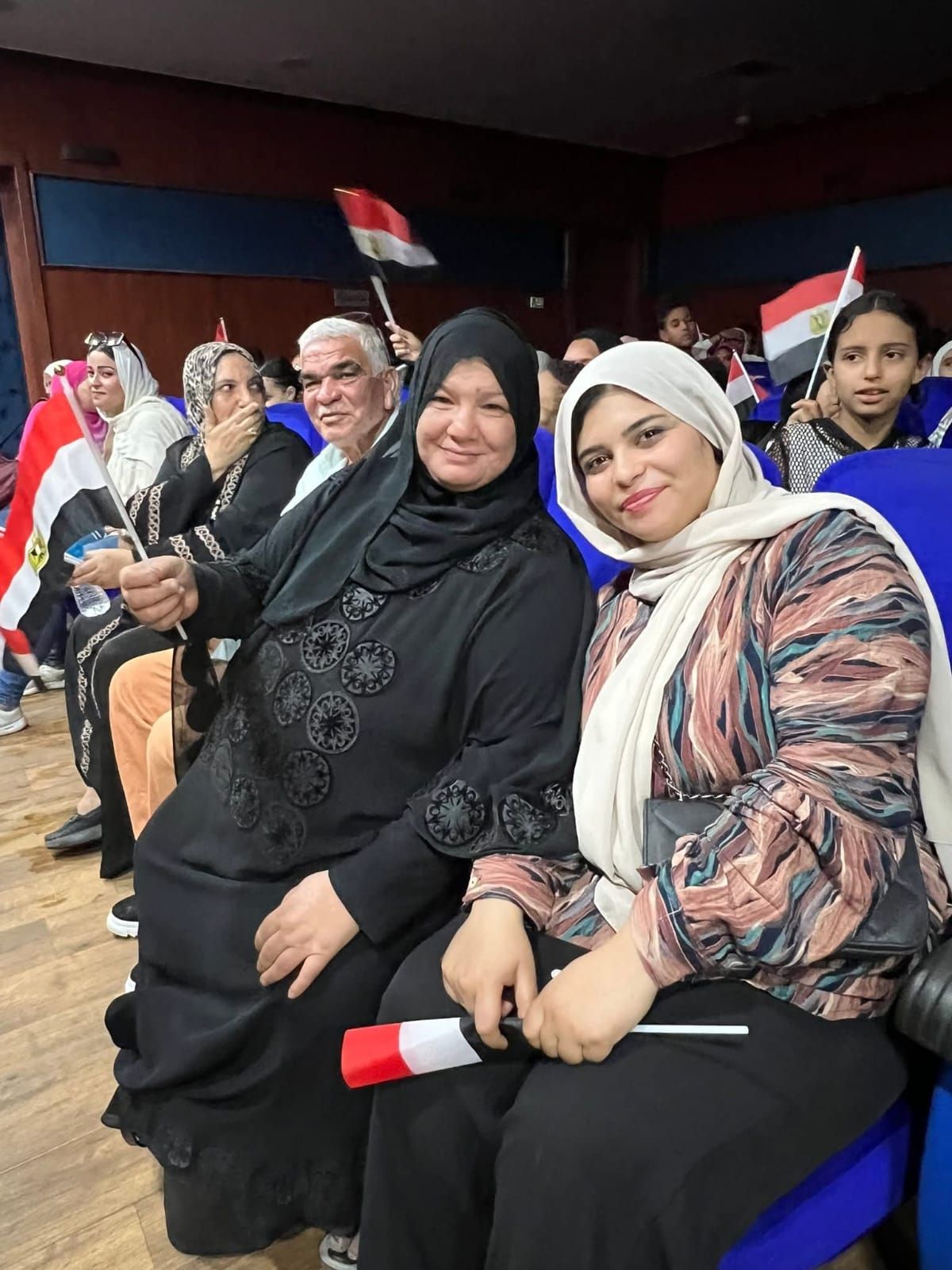 "الشعب الجمهورى" بالقليوبية يكرم أسر الشهداء فى احتفالية كبرى بذكرى ثورة 30 يونيو