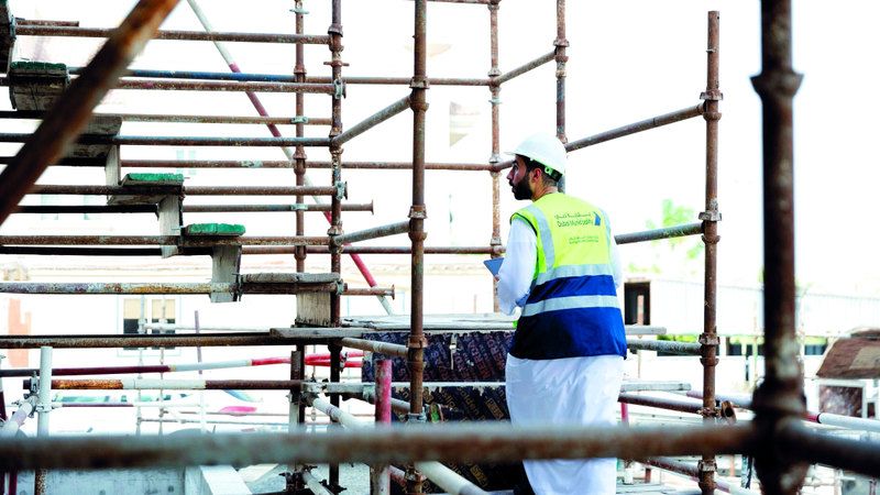 الامارات | بلدية دبي تُوقف مكتبين استشاريين لمخالفتهما ضوابط المهنة