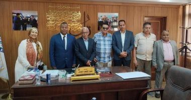 اتحاد العمال يبحث تعزيز خدمات "قرية الأحلام" بالساحل الشمالى