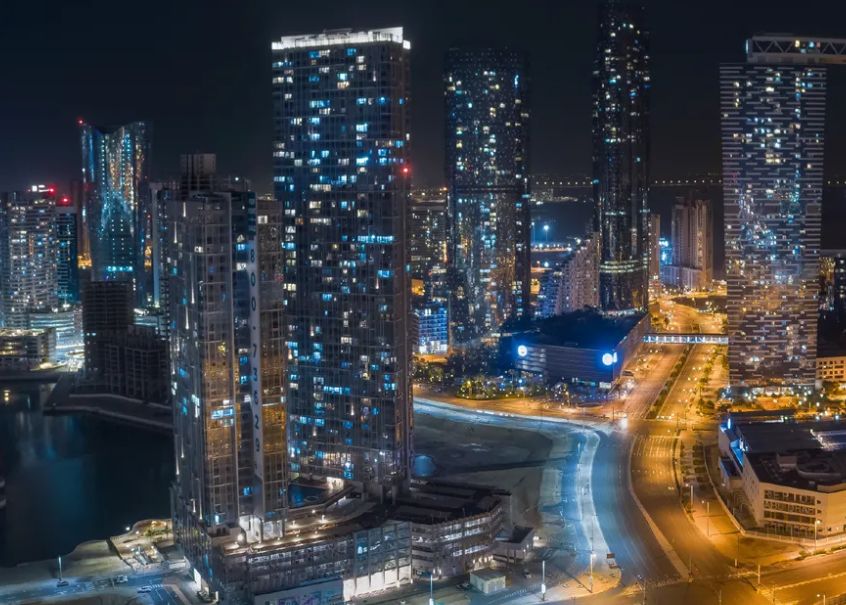 الامارات | نمو عدد سكان أبوظبي بنسبة 7,5%  في 2024