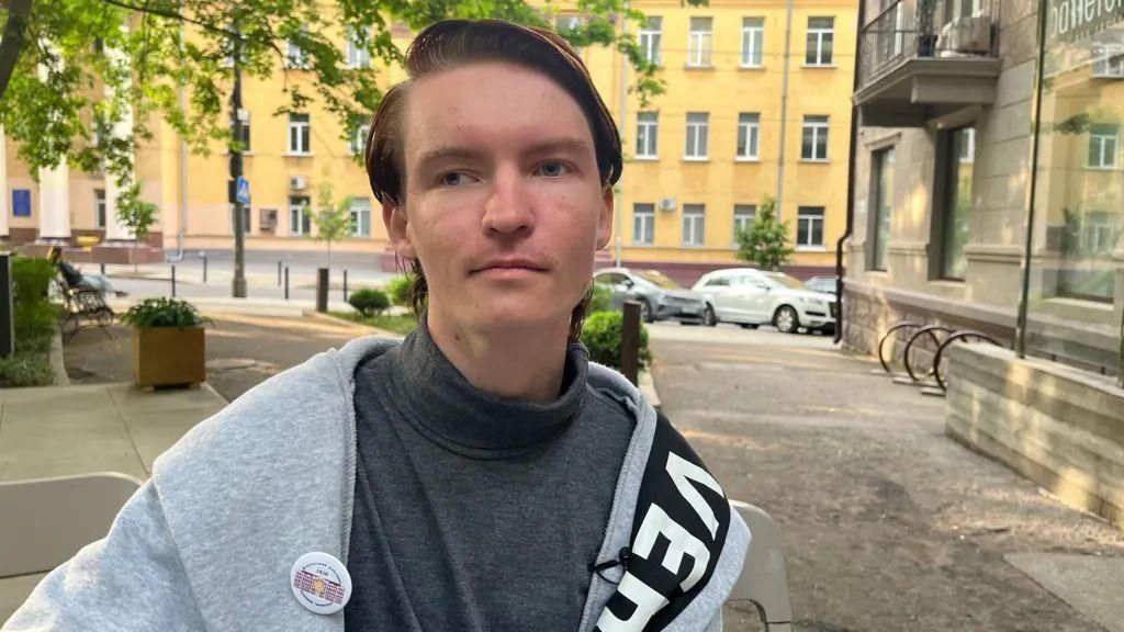 من ماريوبول.. أوكرانيون يتحدثون عن أكاذيب التعمير ورعب الاحتلال الروسي