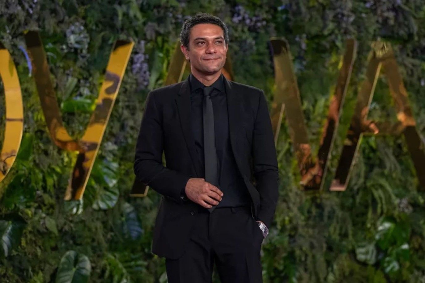 هل سيُطرح فيلم الشايب قريباً؟ آسر ياسين يُجيب