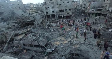 استشهاد 10 فلسطينيين فى قصف الاحتلال مستودعا لتوزيع المساعدات بحى الزيتون