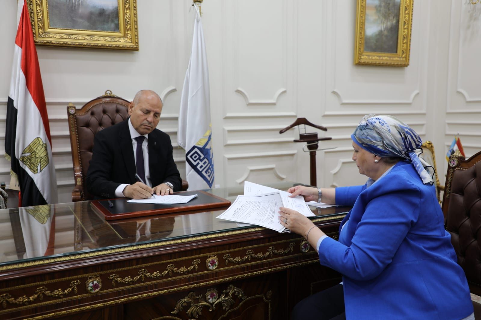 محافظ القاهرة يعتمد تنسيق القبول بالثانوى العام بحد أدنى 230 درجة