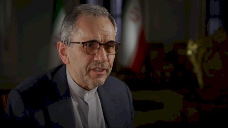 إيران لواشنطن: لا تفاوض ويدك على الزناد