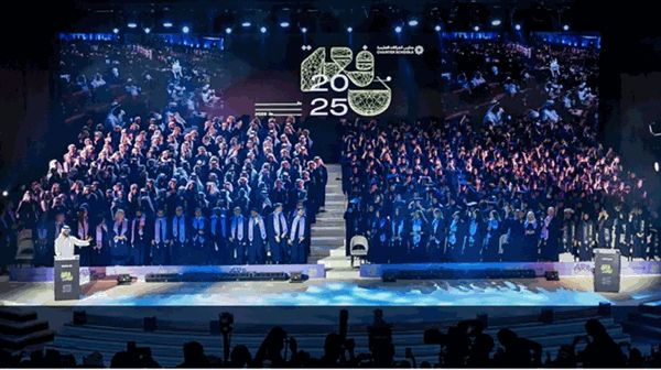 "التعليم والمعرفة" تحتفل بتخريج الدفعة الأولى من مدارس الشراكات التعليمية