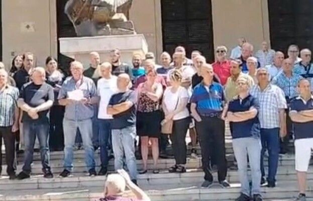 تجار زحلة أقفلوا محالهم احتجاجًا على قانون الإيجارات المعدّل