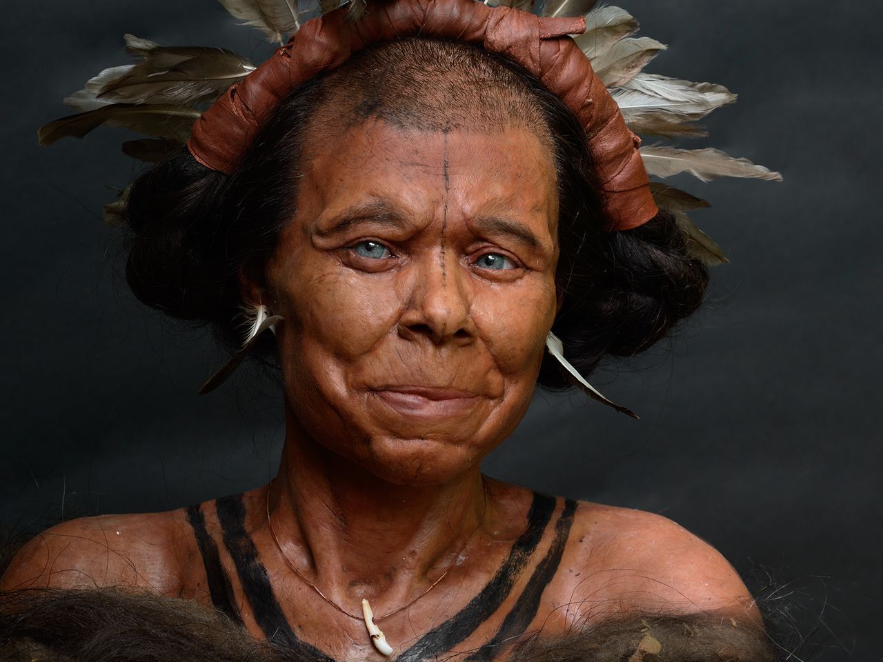 تكنولوجيا: إعادة إحياء وجه بلجيكية عمرها 10 آلاف عام يثبت أن الأوروبيين كانوا داكنى البشرة