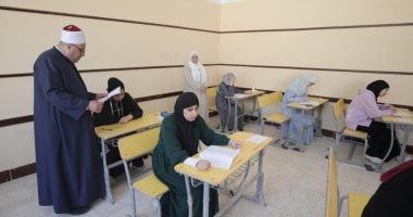اليوم.. طلاب القسم الأدبى بالثانوية الأزهرية يؤدون امتحان مادة التوحيد