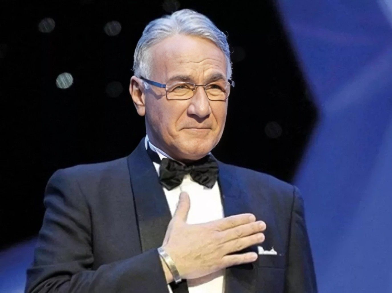 في ذكرى وفاته السادسة.. عزت أبو عوف إرث لا يتبدد يبقي ابتسامته الهادئة