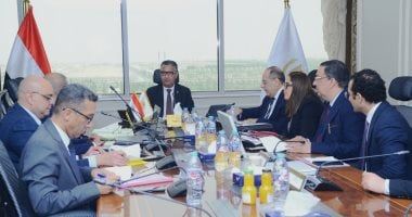 وزير التموين يتابع موقف توافر السلع بالمنافذ ومخازن الشركات