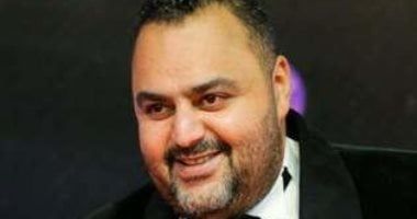 شيكو يبدأ تحضيرات فيلمه الجديد "تافه جدا" ويصور "صقر وكناريا" مع محمد إمام