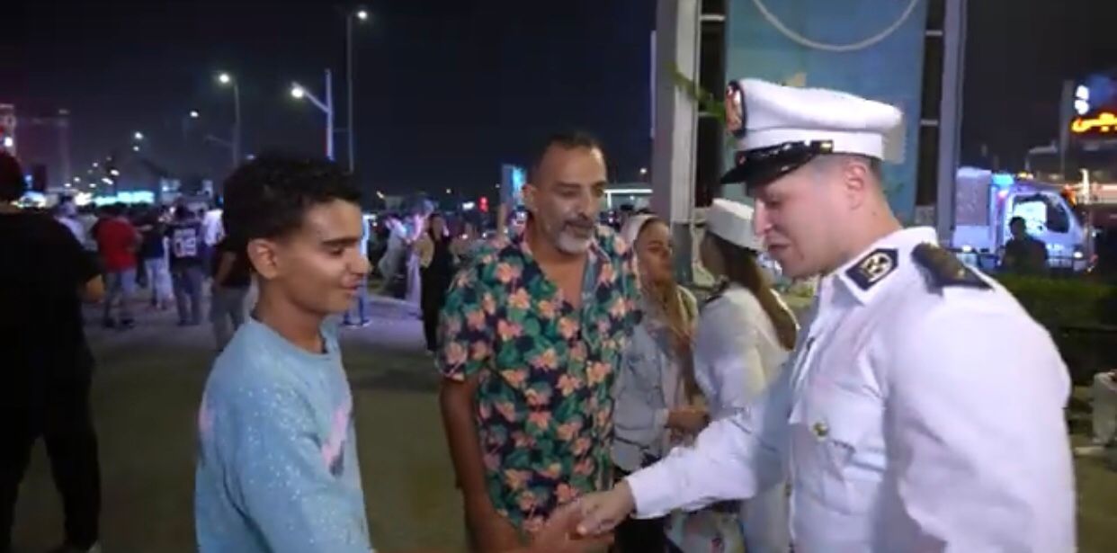 الداخلية تحتفل مع المواطنين بذكرى 30 يونيو.. سلع مخفضة وفعاليات ترفيهية