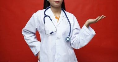 تكنولوجيا: مايكروسوفت تطور نظام AI يزعم أنه يشخص المرضى بدقة أكبر من الأطباء