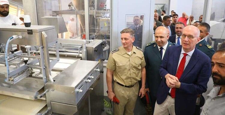 افتتاح مشروع استحداث أفران ومخابز للجيش اللبناني في حضور السفير الإلماني