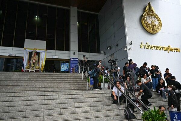 المحكمة الدستورية في تايلاند اعلنت تعليق مهام رئيسة الوزراء بايتونغتارن شيناواترا