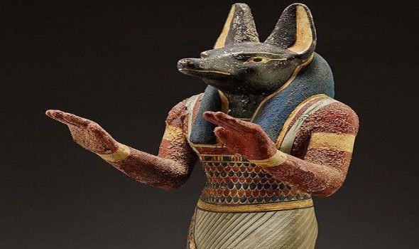 برج أنوبيس الفرعوني صفاته الغامضة وتوافقه مع الأبراج الأخرى