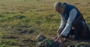 محمود البزاوى حديث السوشيال ميديا بسبب مشهد المومياء بمسلسل مملكة الحرير