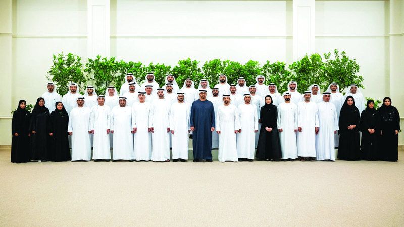 الامارات | رئيس الدولة يستقبل وفد مكتب شؤون حجاج الإمارات ويشيد بجهودهم