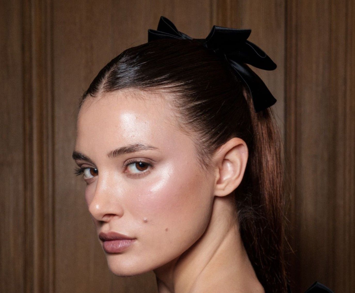 تجربتي مع الفازلين والليمون للوجه... تفتيح وترطيب وملاحظات لا بد أن تعرفيها