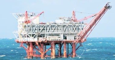 عاجل.. العثور على اثنين من المفقودين فى حادث حفار بترول البحر الأحمر