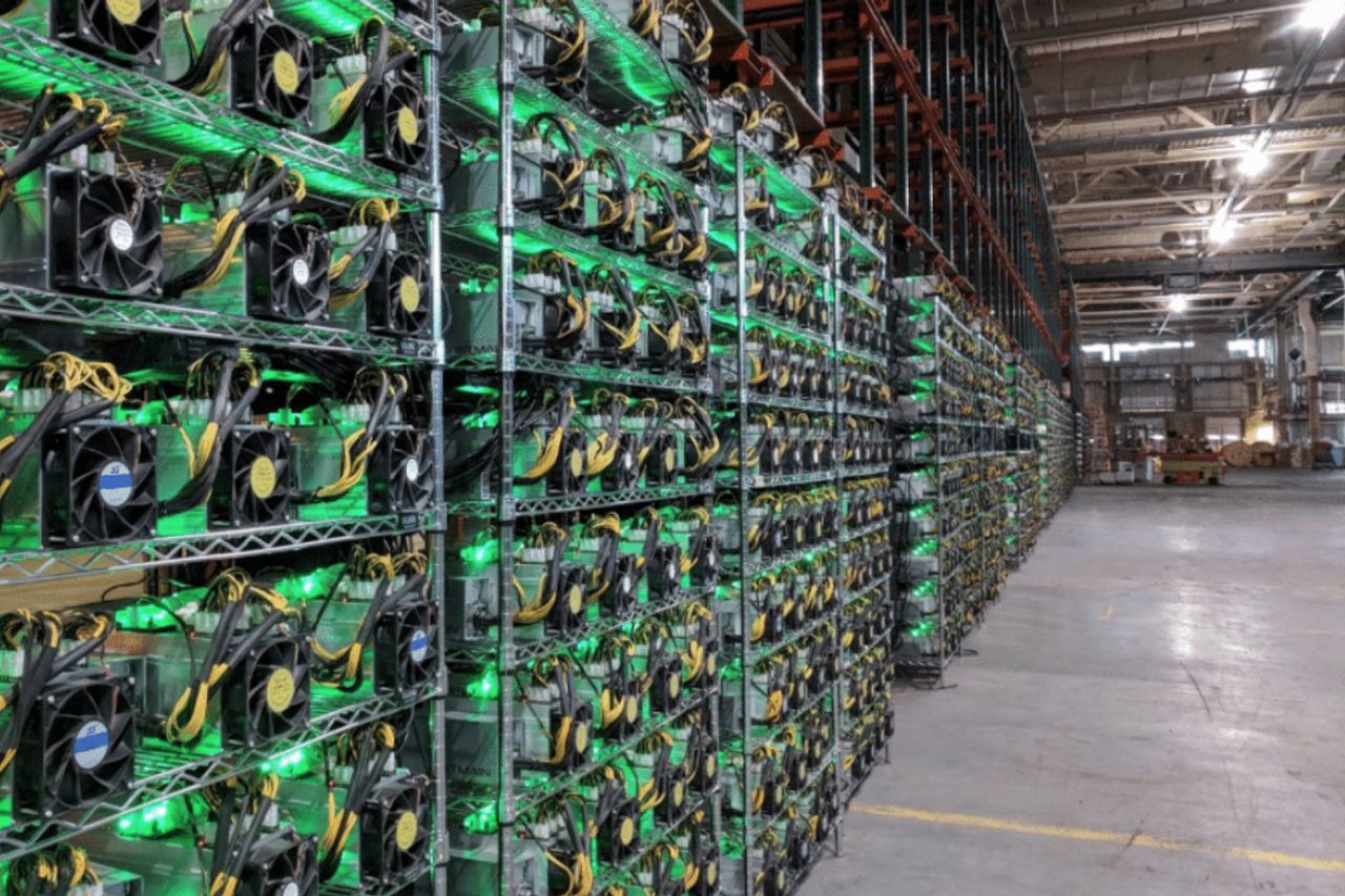 مُعدّنو البيتكوين يحققون أرباح تتجاوز 100%…دون عمليات بيع!