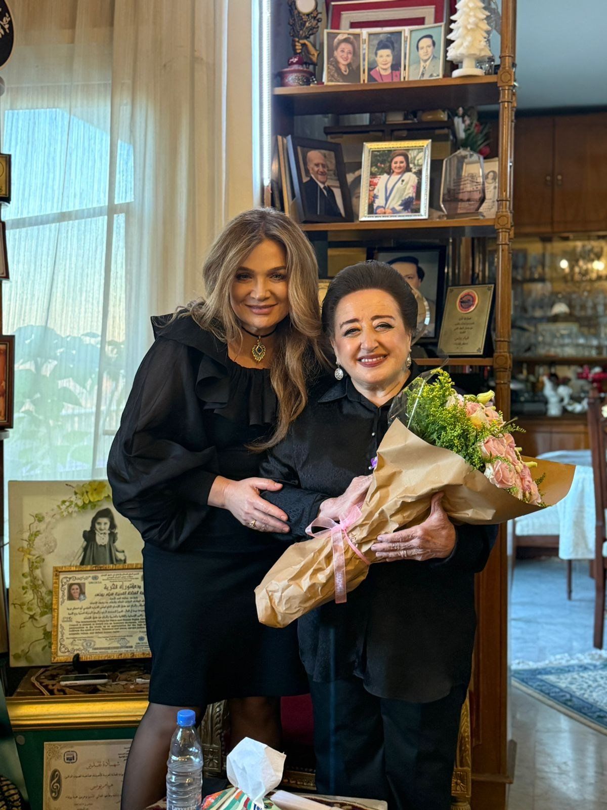 تكريم المطربة هيام يونس صاحبة أغنية وحوي يا وحوي فى لبنان