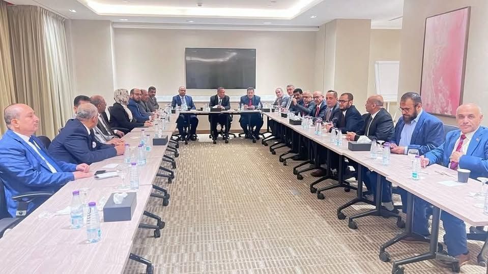 تكتل الأحزاب يدين جريمة اغتيال الحوثيين للشيخ "حنتوس" ويطالب المجتمع الدولي بالتحرك العاجل