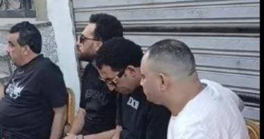 وصول نجوم الفن إلى سمنود للمشاركة فى تشييع جنازة الفنان أحمد عامر