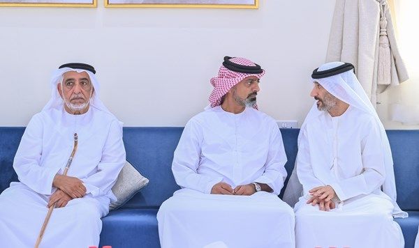 عمار النعيمي يقدم واجب العزاء في وفاة عائشة الخاجة