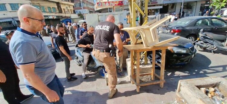 إزالة وملاحقة المخالفات ضمن السوق التجاري في صيدا