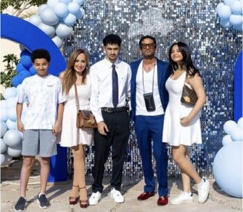 ابن عمرو سعد يلفت الأنظار في تخرجه.. أصبح شابا وسيما