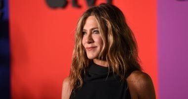 جينيفر أنيستون تكشف عن طريقتها المثالية لقضاء يوم العطلة