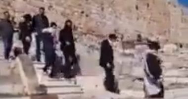 مستوطنون يقتحمون المسجد الأقصى تحت حماية قوات الاحتلال الإسرائيلى