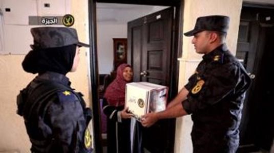 الداخلية تشارك المواطنين احتفالاتهم بذكرى ثورة 30 يونيو