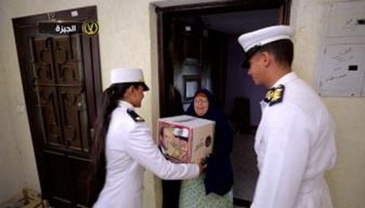 الداخلية تشارك المواطنين احتفالاتهم بذكرى ثورة 30 يونيو