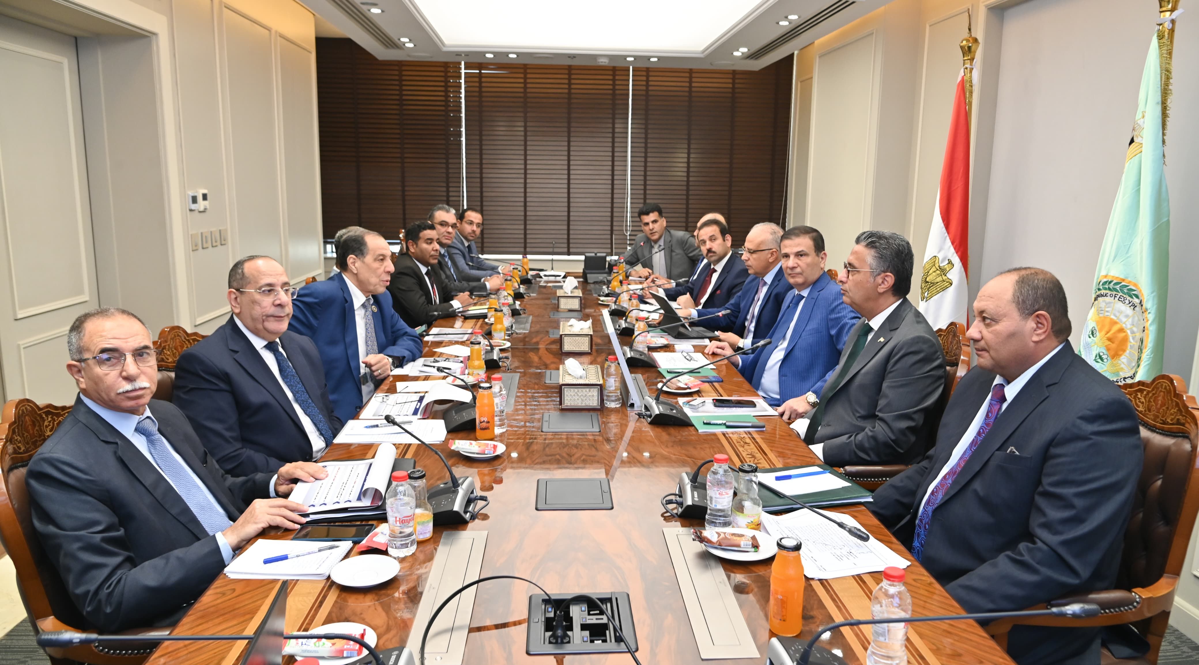 ‎3 وزراء يناقشون تطوير زراعة محصولى قصب وبنجر السكر و زيادة الإنتاجية