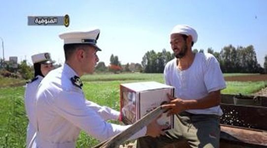 الداخلية تشارك المواطنين احتفالاتهم بذكرى ثورة 30 يونيو