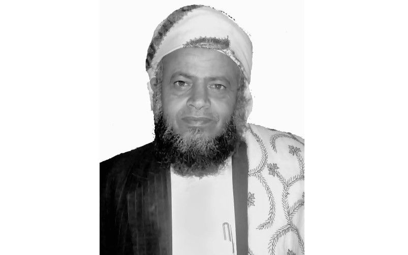 مليشيا الحوثي تجبر أسرة الشيخ صالح حنتوس على دفن جثمانه ليلا تحت التهديد