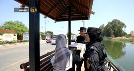 الداخلية تشارك المواطنين احتفالاتهم بذكرى ثورة 30 يونيو