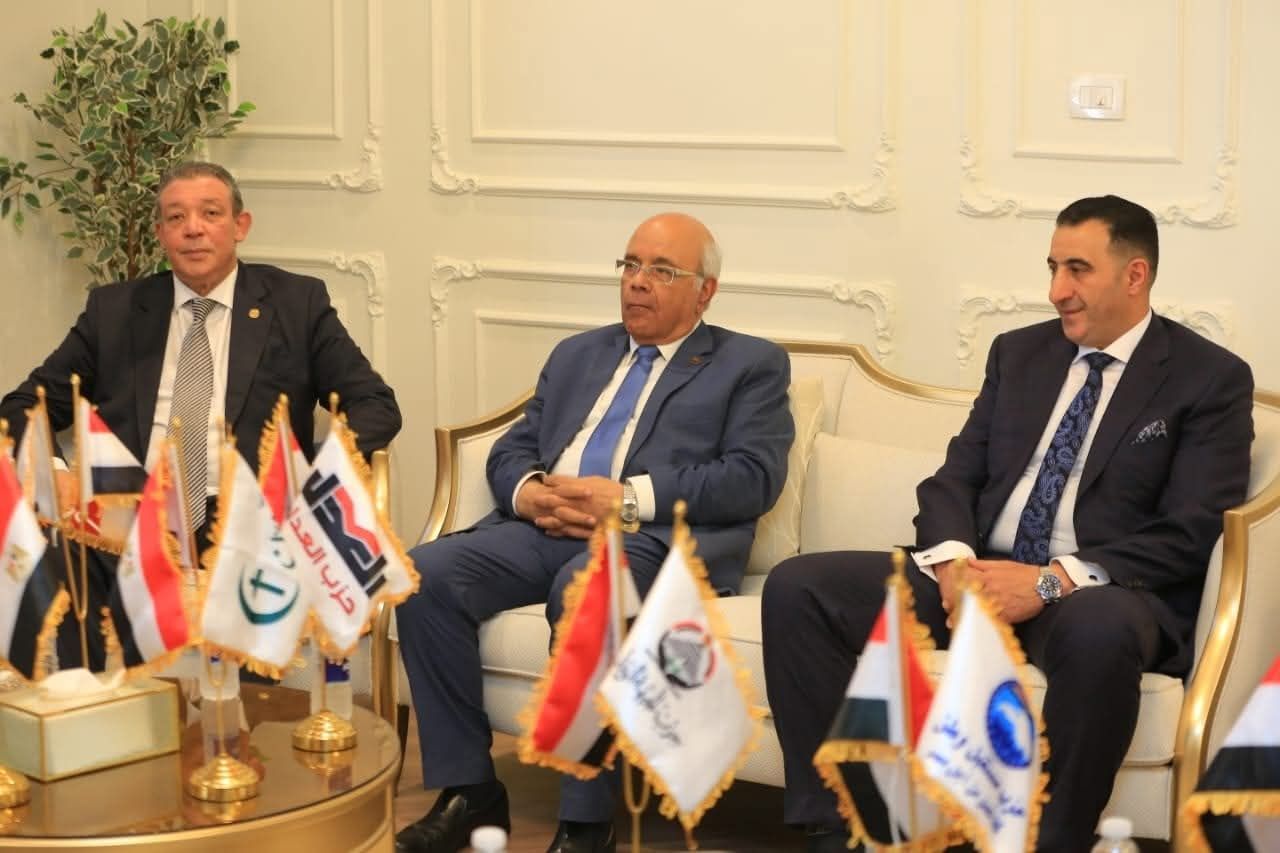 مشاركة واسعة من الأحزاب فى اجتماع القائمة الوطنية من أجل مصر (صور)