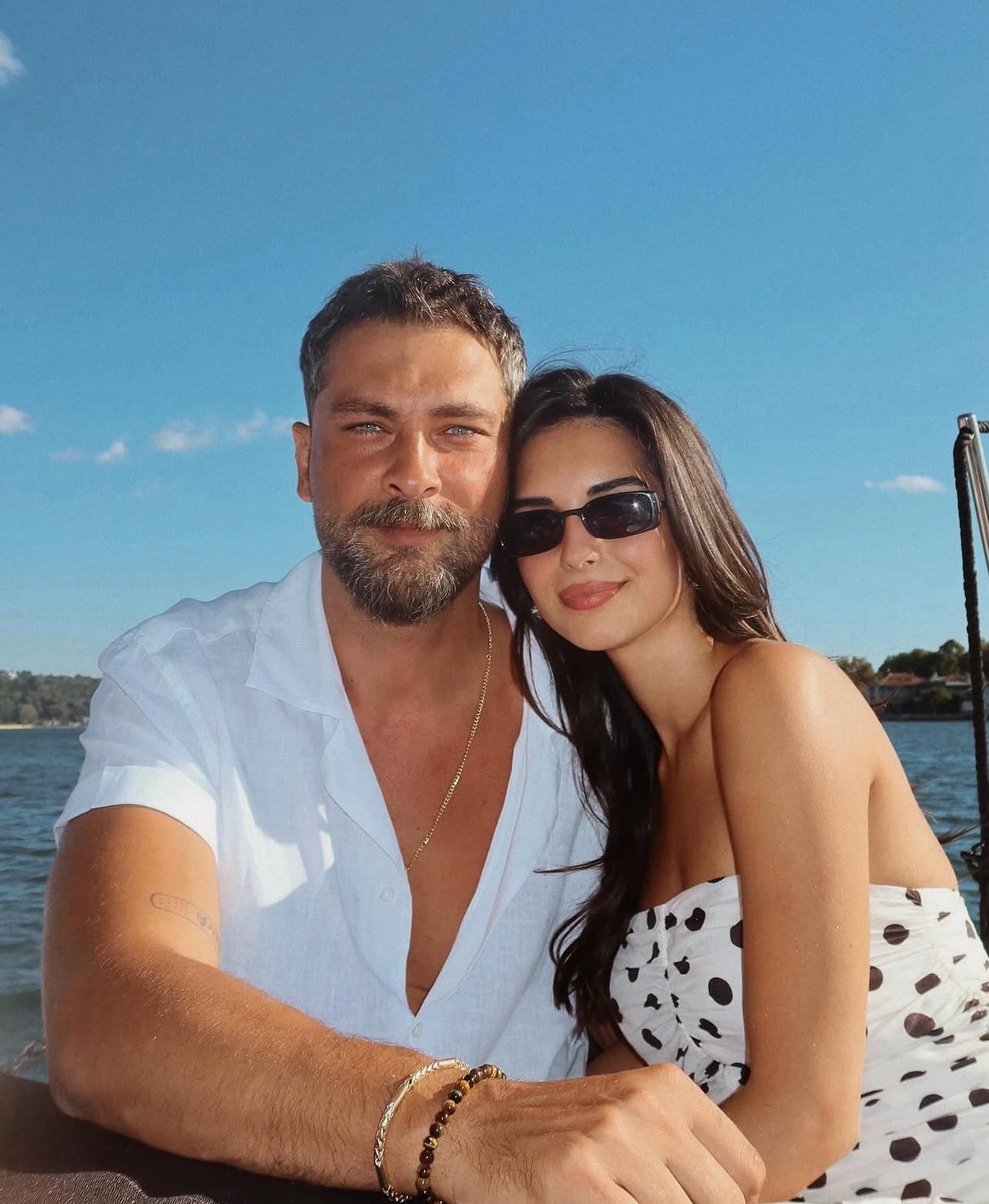 أونور تونا يتلقّى تهنئة خاصة من ياسمين يازجي… والجمهور يترقّب زواجهما