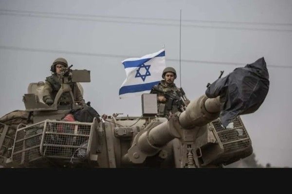 القناة ١٢ الإسرائيلية: سبب التفاؤل في إسرائيل بإنجاز صفقة لإعادة الاسرى هو الاستعداد لإجراء مفاوضات شاملة