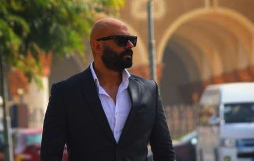 أحمد صلاح حسني يردّ على الإشاعة المسيئة بإطلالة جذّابة في “أوسكار”