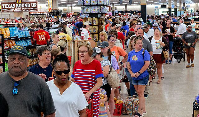 ازدياد العجز التجاري الأميركي في أيار على وقع رسوم ترامب الجمركية