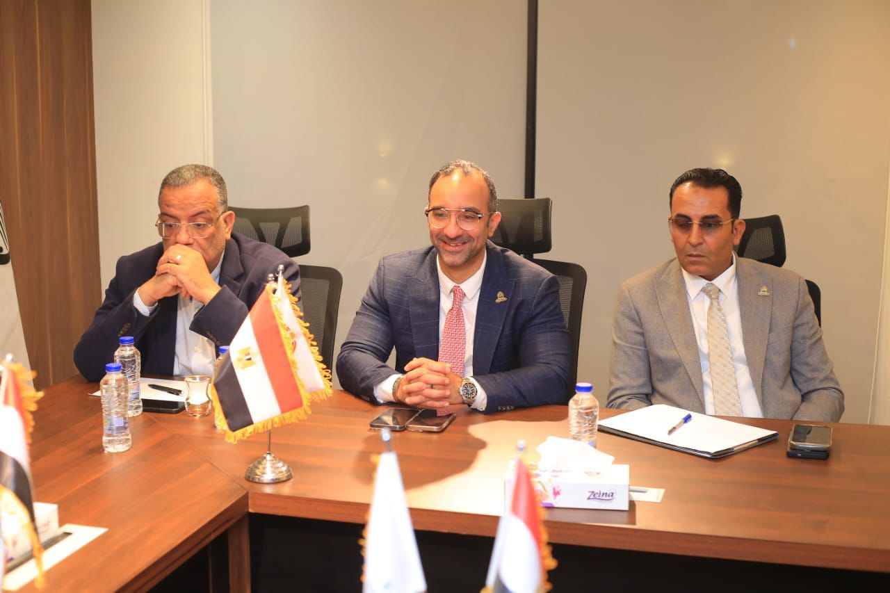 مشاركة واسعة من قيادات ومرشحي حزب الجبهة الوطنية استعدادا لانتخابات الشيوخ