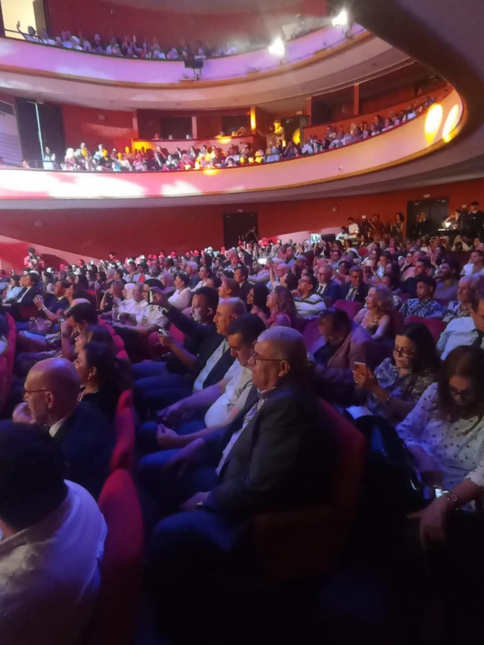 المسرح الوطنى الجزائرى يتجمل بالموسيقى العربية بالأوبرا فى عام أم كلثوم