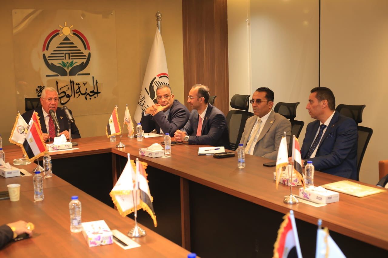 مشاركة واسعة من قيادات ومرشحي حزب الجبهة الوطنية استعدادا لانتخابات الشيوخ